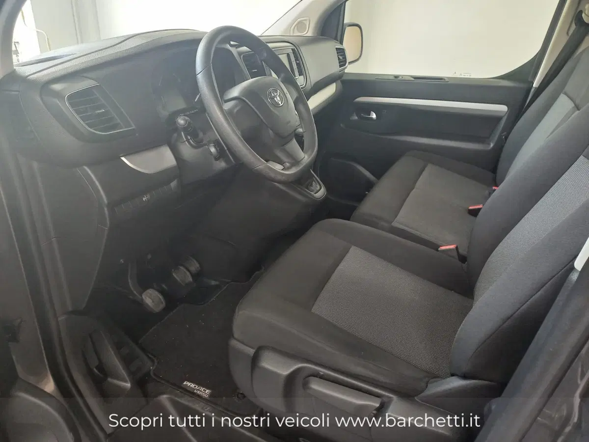 Toyota Proace Verso usata a Brescia (6)