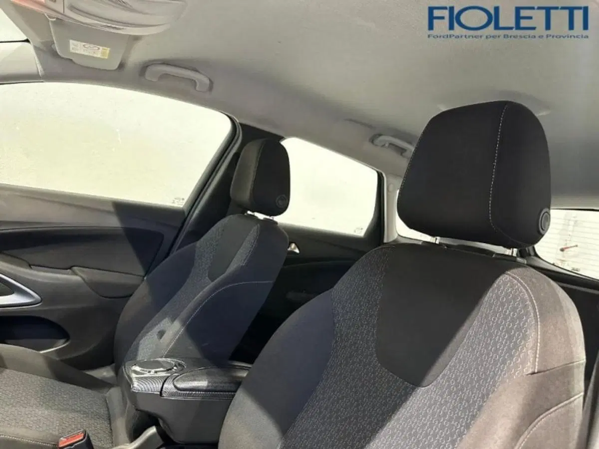 Opel Crossland X usata a Brescia (12)
