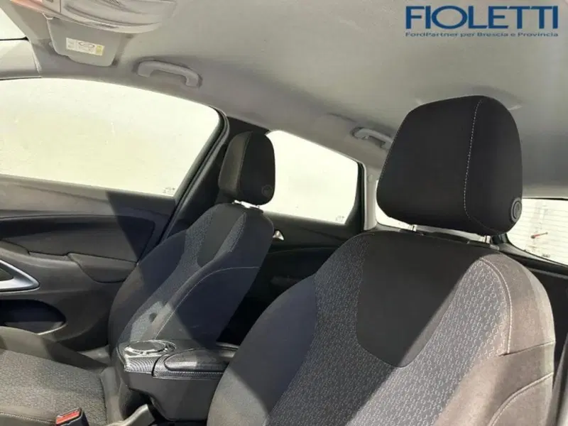 Opel Crossland X usata a Brescia (12)