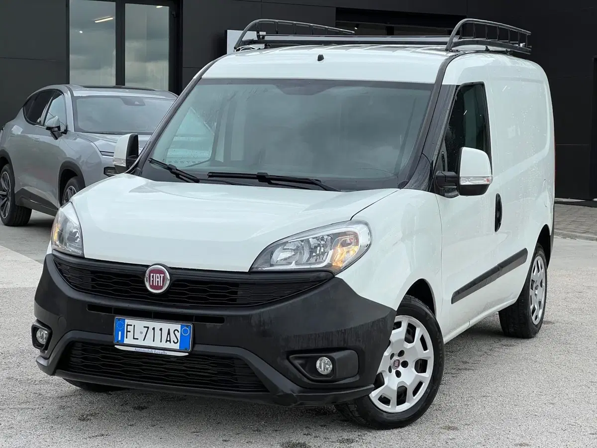Fiat Doblò Furgone usata a Matera