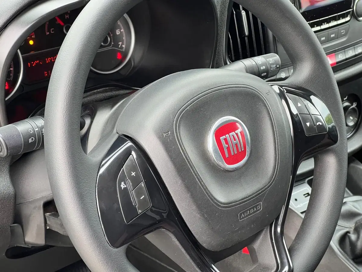 Fiat Doblò Furgone usata a Matera (18)