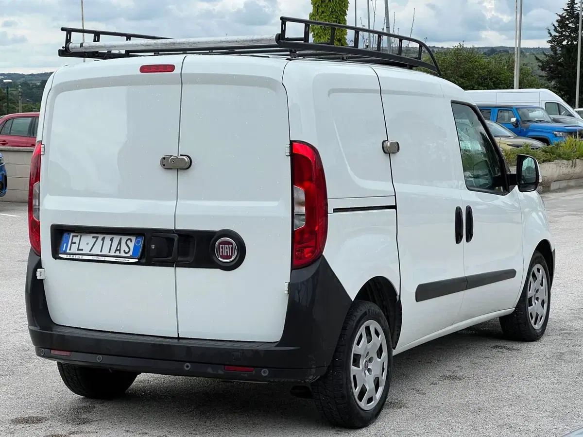 Fiat Doblò Furgone usata a Matera (4)