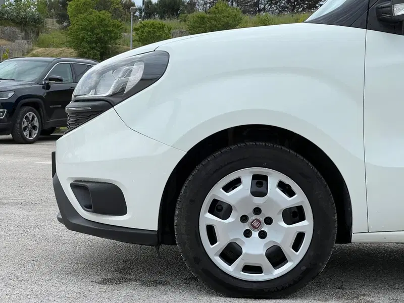 Fiat Doblò usata a Matera (10)