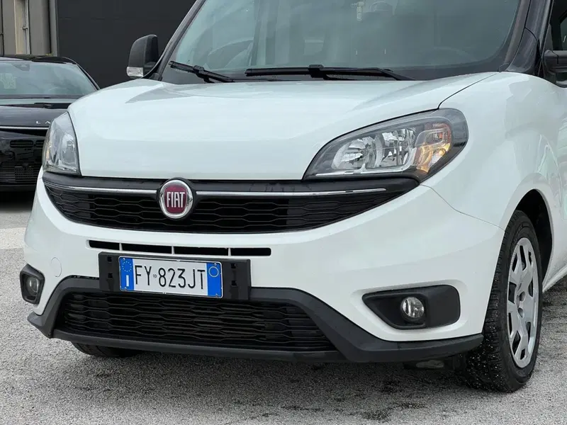 Fiat Doblò usata a Matera (3)