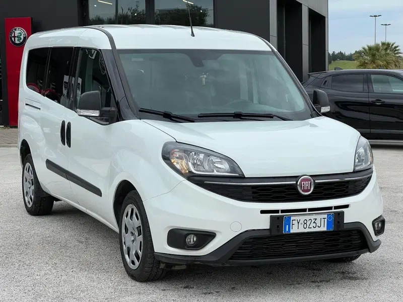 Fiat Doblò usata a Matera (5)