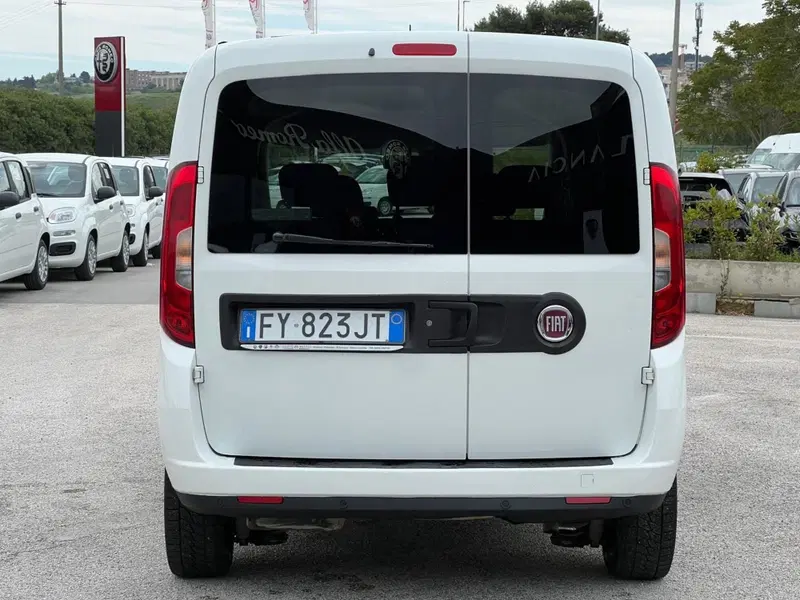 Fiat Doblò usata a Matera (7)