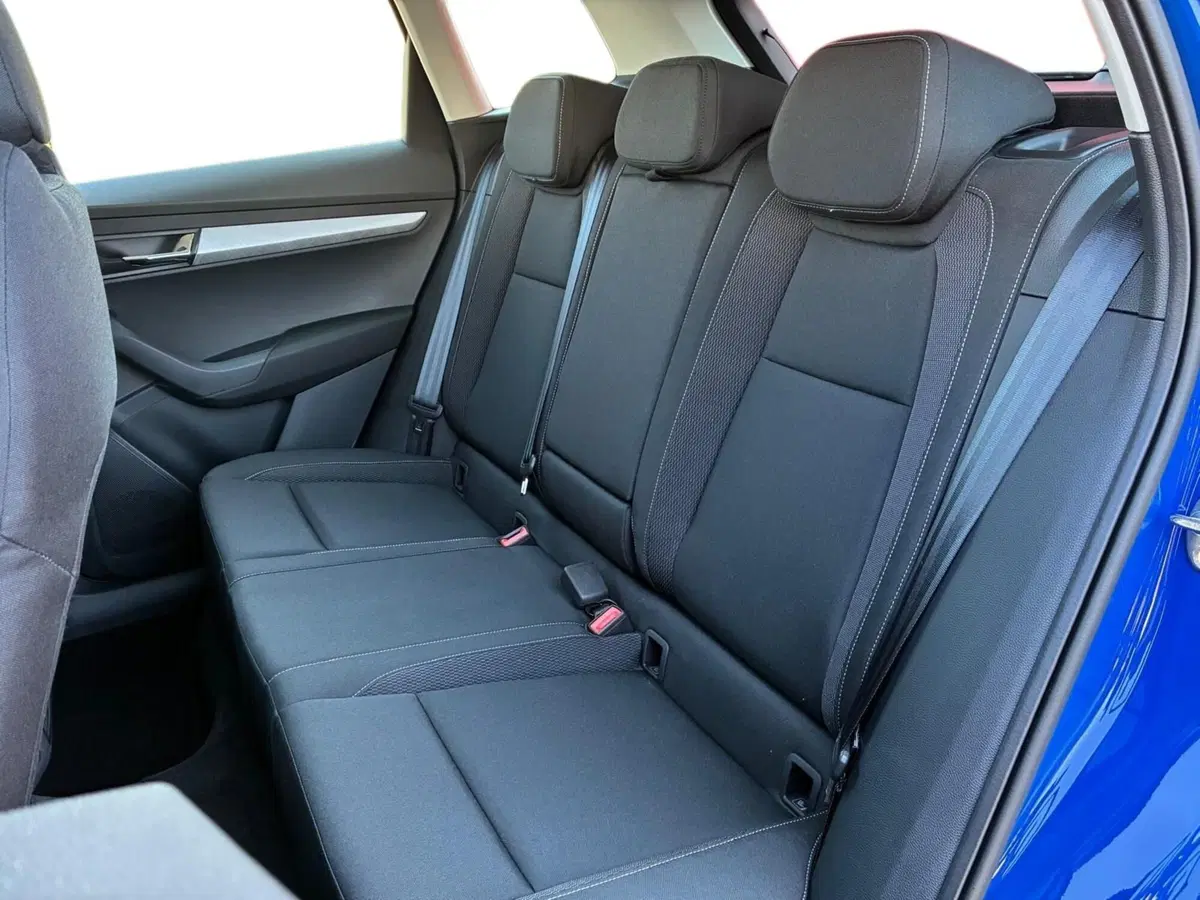 Skoda Karoq nuova a Pistoia (10)