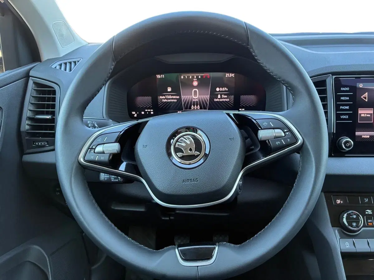 Skoda Karoq nuova a Pistoia (7)
