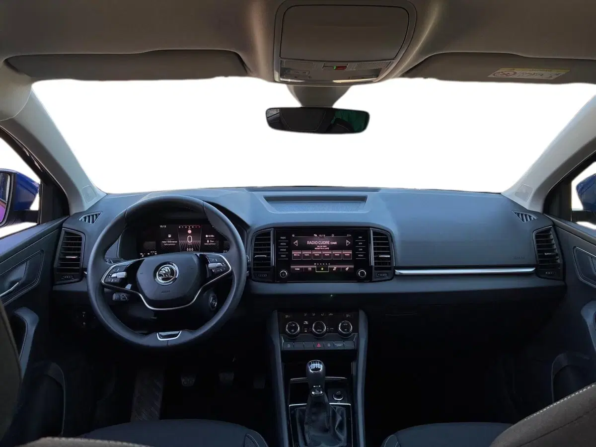 Skoda Karoq nuova a Pistoia (8)