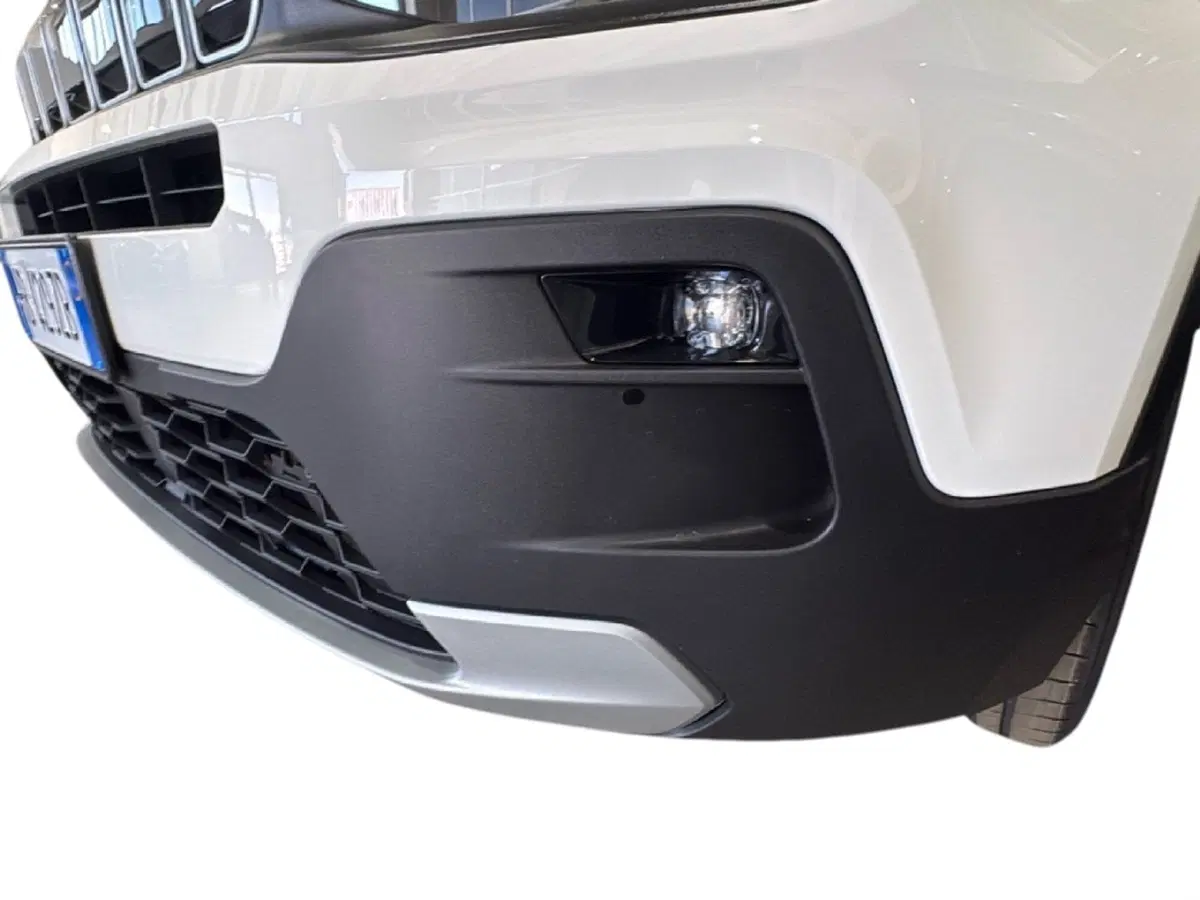 Jeep Avenger nuova a Agrigento (16)