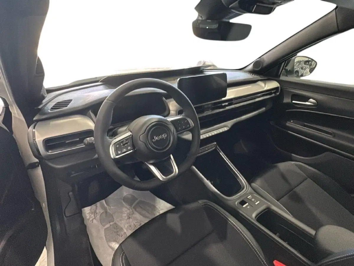 Jeep Avenger nuova a Agrigento (18)