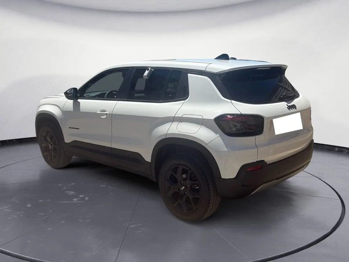 Jeep Avenger nuova a Agrigento (4)