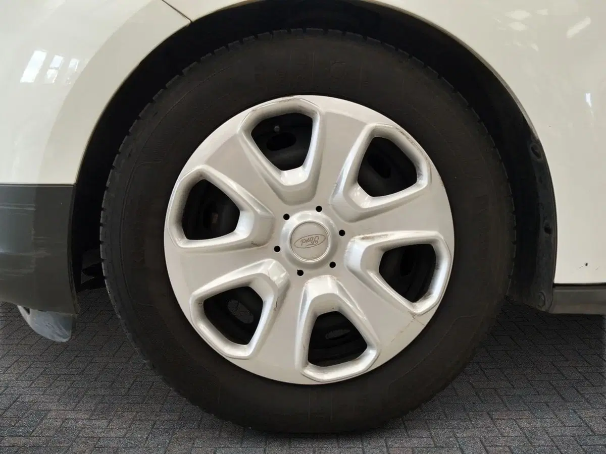 Ford Transit Courier usata a Roma (12)