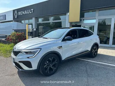 Renault Captur Full Hybrid E-Tech 145 CV Techno Fast Track del 2023 usata a Lissone