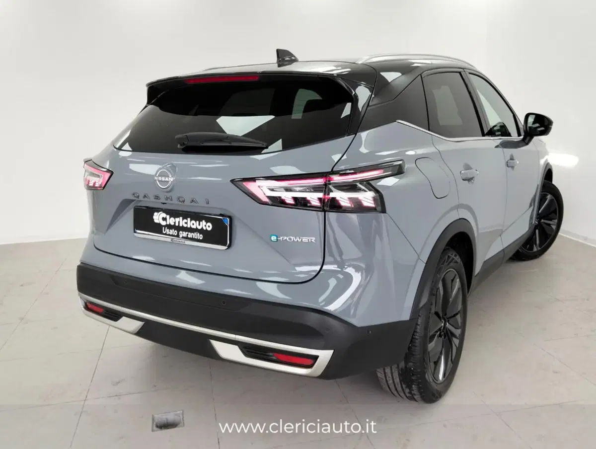 Nissan Qashqai usata a Como (2)