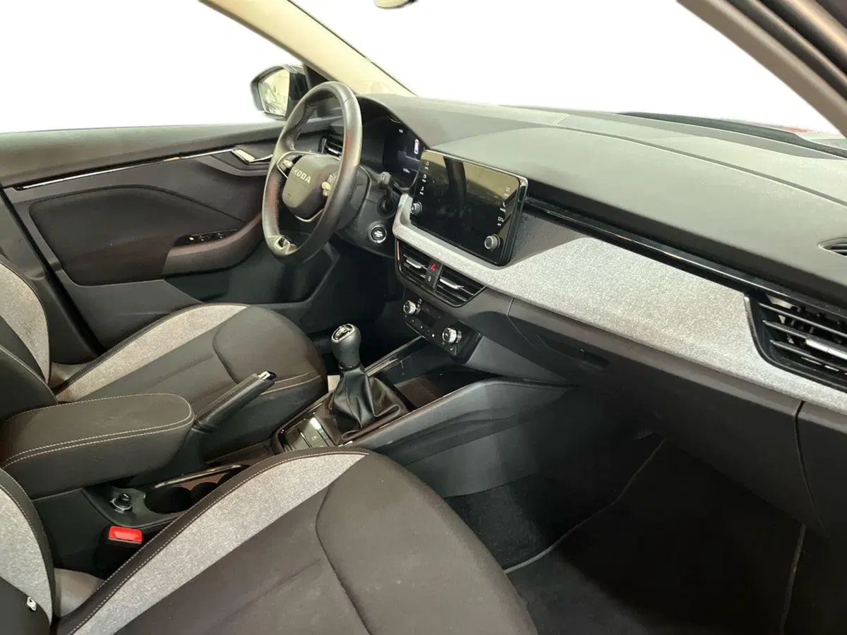 Skoda Kamiq usata a Lecce (9)