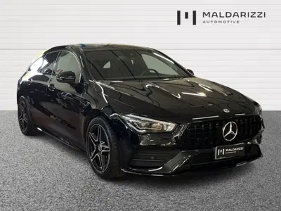 Mercedes-Benz CLA Shooting Brake 200 d AMG Line Premium Plus auto del 2023 usata a Bari