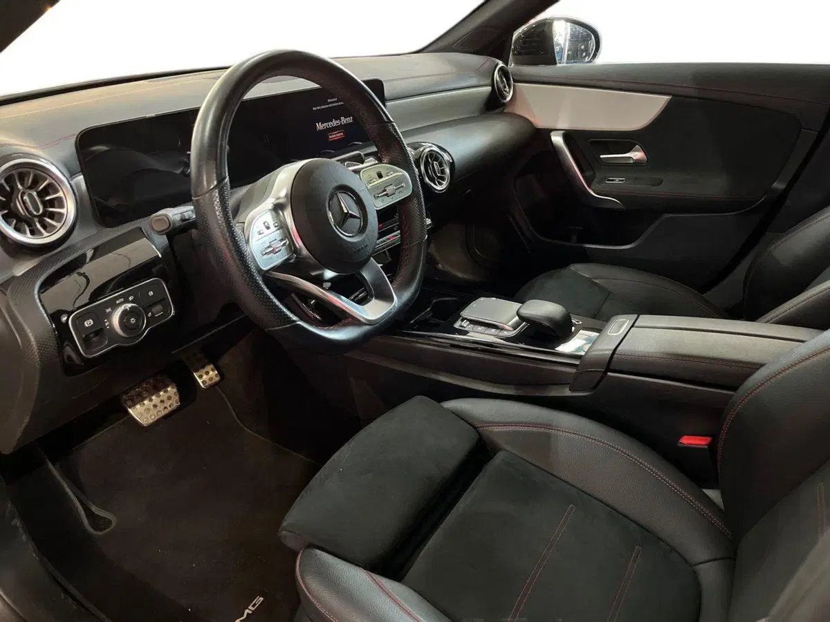 Mercedes-Benz CLA Shooting Brake usata a Bari (10)