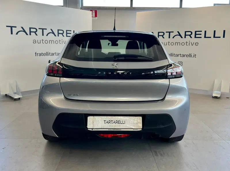 Peugeot 208 usata a Bari (6)