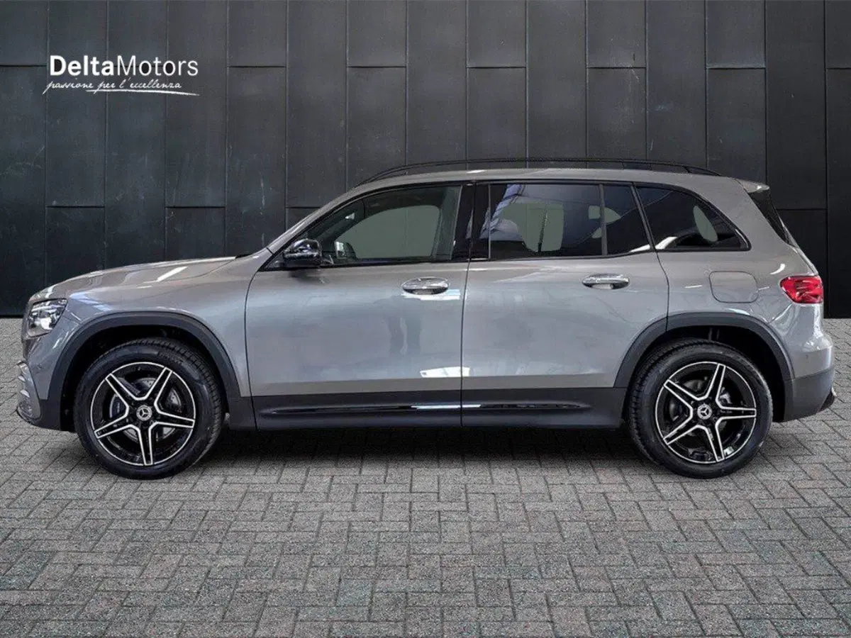 Mercedes-Benz GLB nuova a Rimini (2)