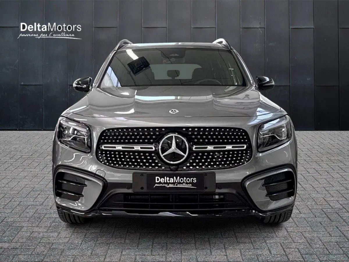 Mercedes-Benz GLB nuova a Rimini (6)