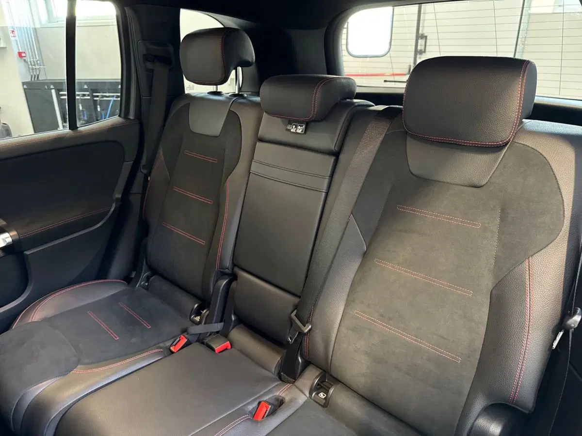 Mercedes-Benz GLB usata a Rimini (13)