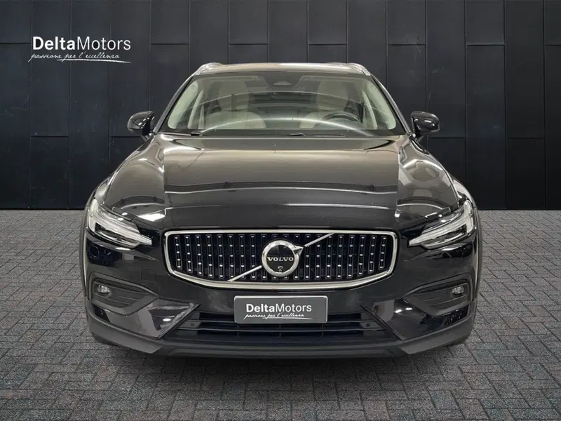 Volvo V60 Cross Country usata a Macerata (2)