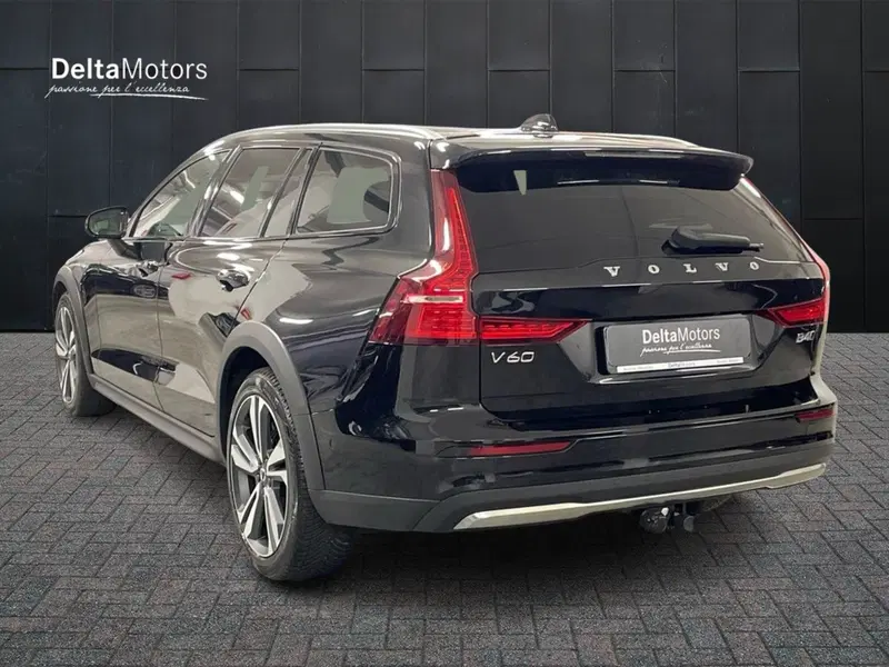 Volvo V60 Cross Country usata a Macerata (5)