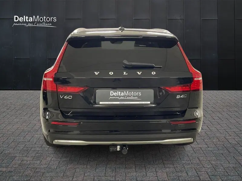 Volvo V60 Cross Country usata a Macerata (6)