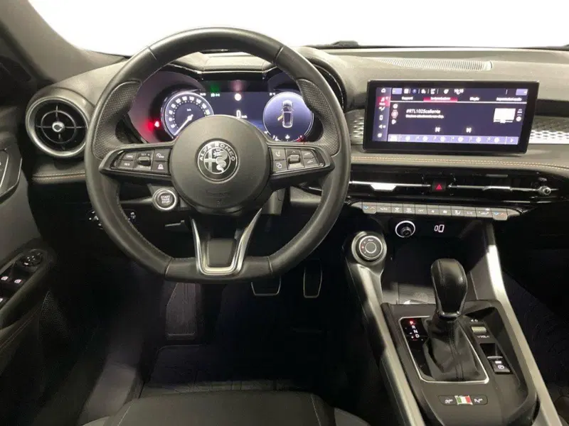 Alfa Romeo Tonale usata a Ancona (11)