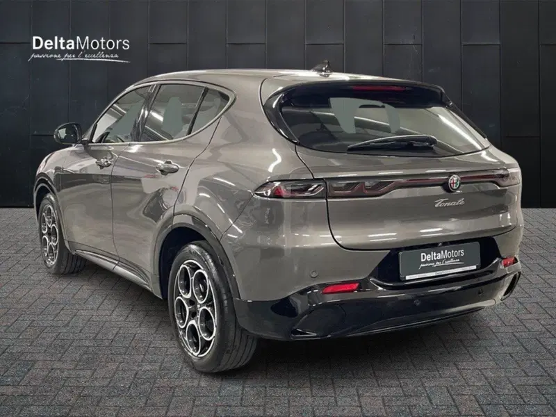 Alfa Romeo Tonale usata a Ancona (4)