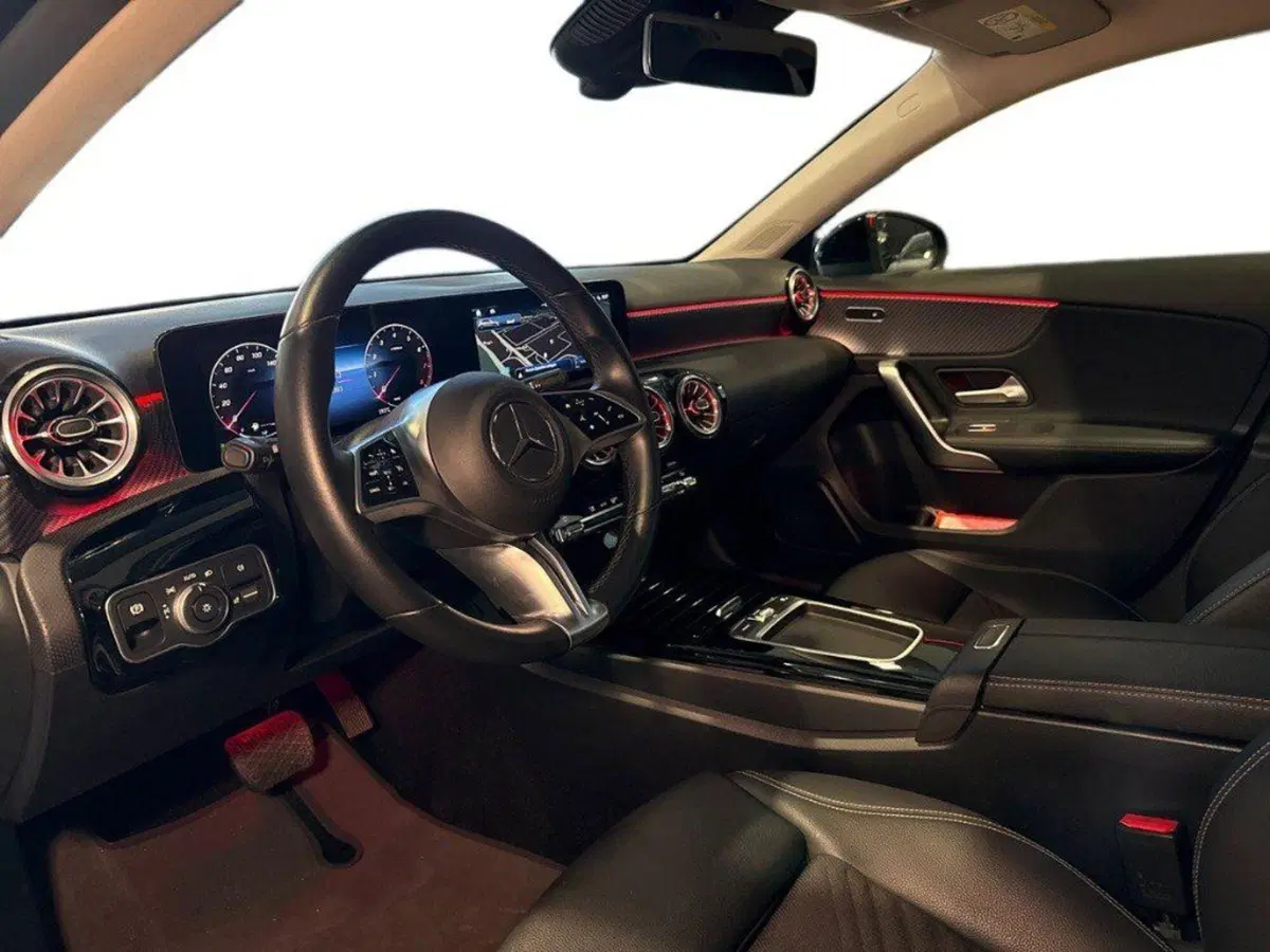 Mercedes-Benz Classe A usata a Ancona (16)