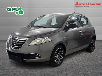 Lancia Ypsilon 1.2 69 CV 5 porte GPL Ecochic Gold del 2015 usata a Moncalieri