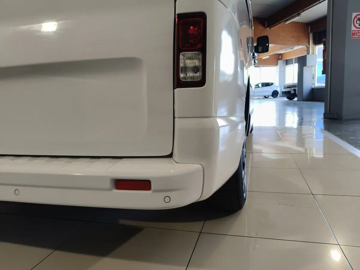 Renault Trafic Furgone usata a Brescia (11)