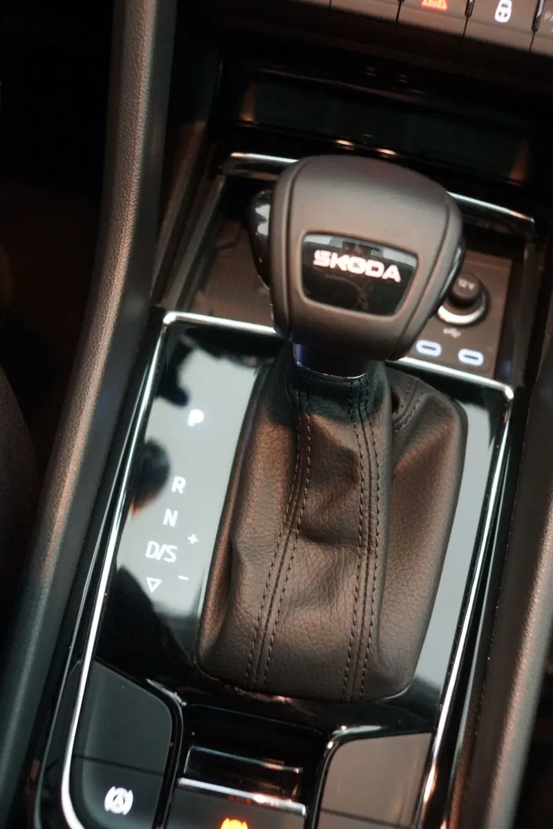 Skoda Karoq usata a Torino (16)