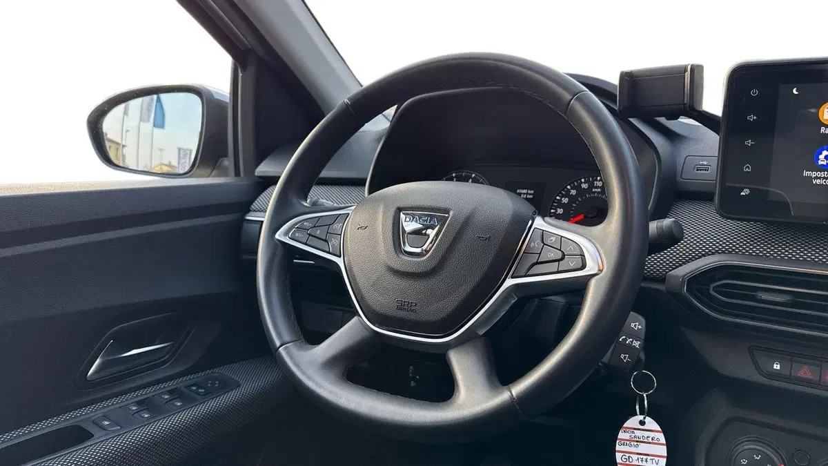 Dacia Sandero usata a Treviso (8)