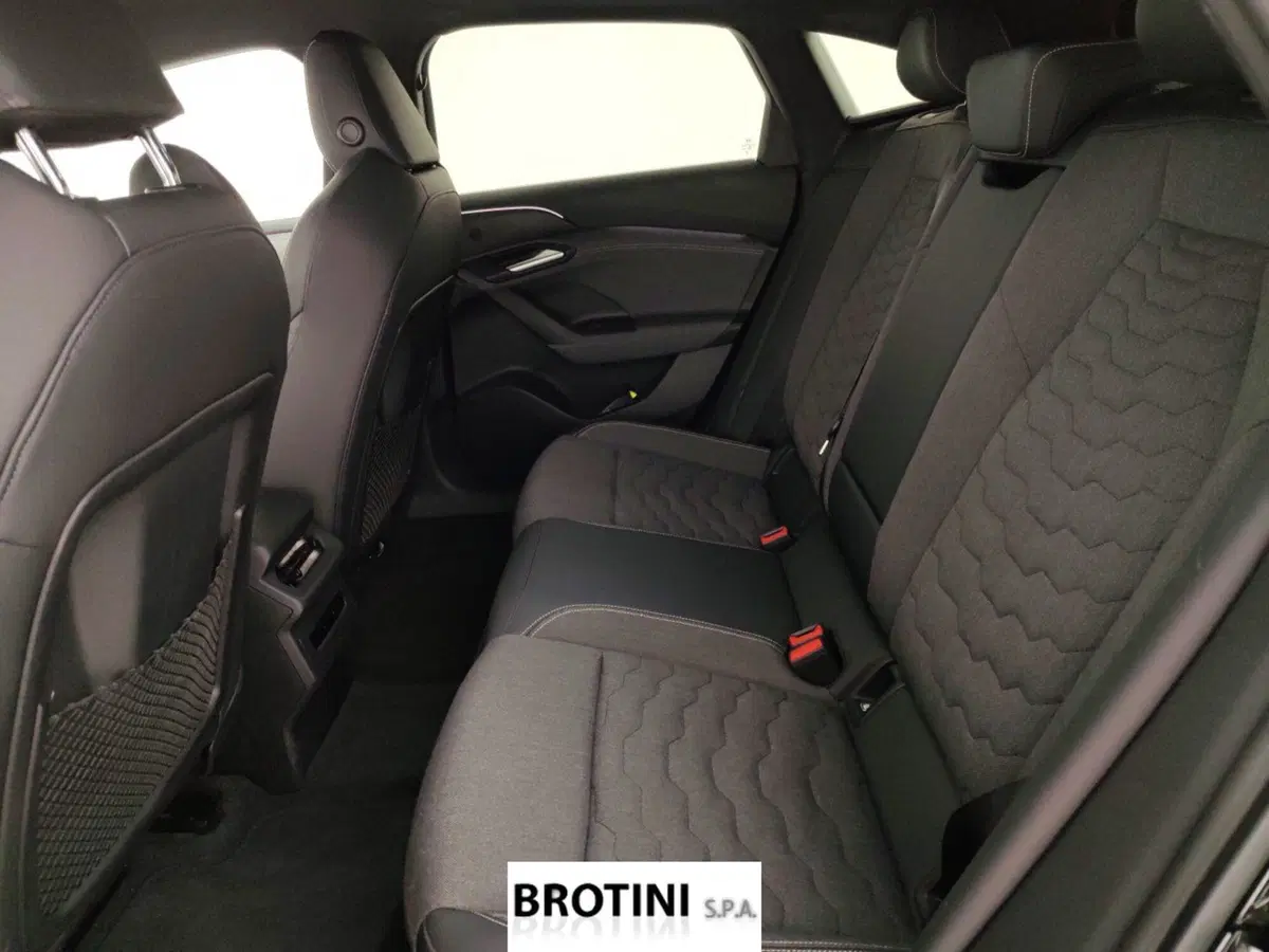 Audi A6 Sportback e-tron usata a Massa-Carrara (11)