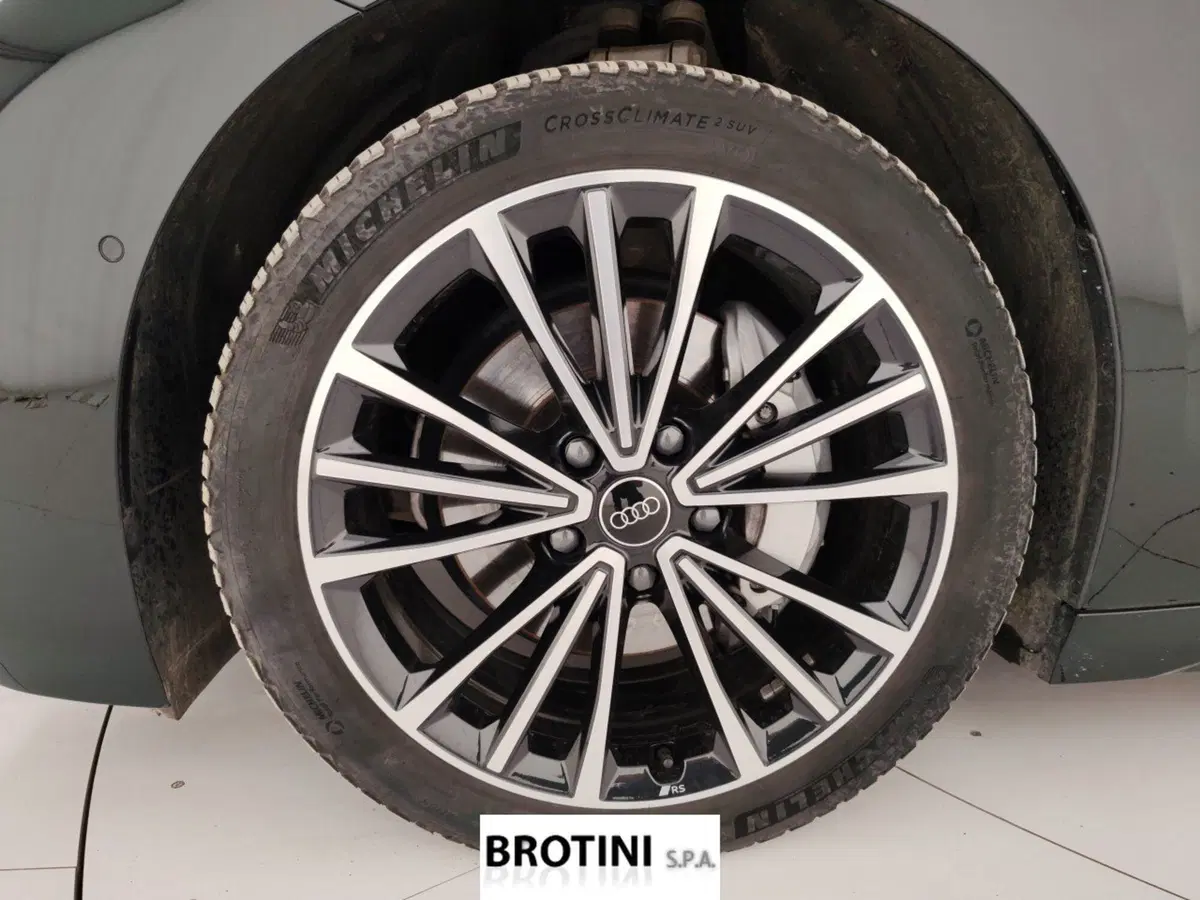 Audi A6 Sportback e-tron usata a Massa-Carrara (6)