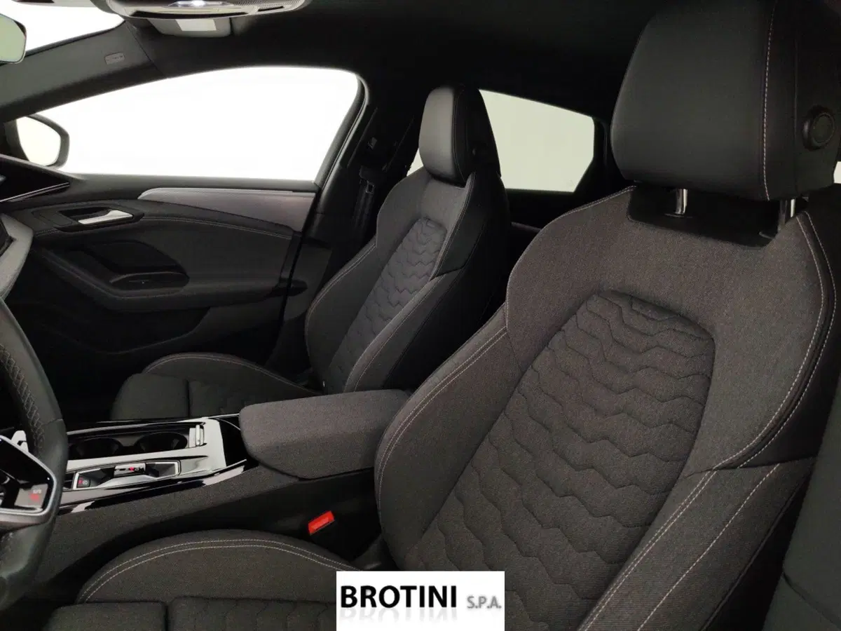 Audi A6 Sportback e-tron usata a Massa-Carrara (9)