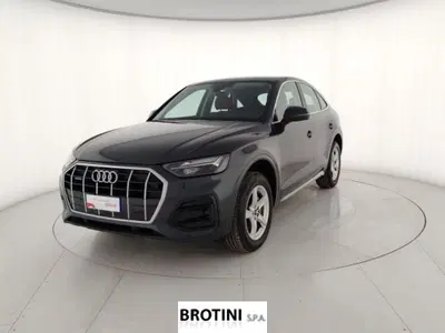 Audi Q4 Sportback Business Advanced 204cv del 2025 usata a Massa