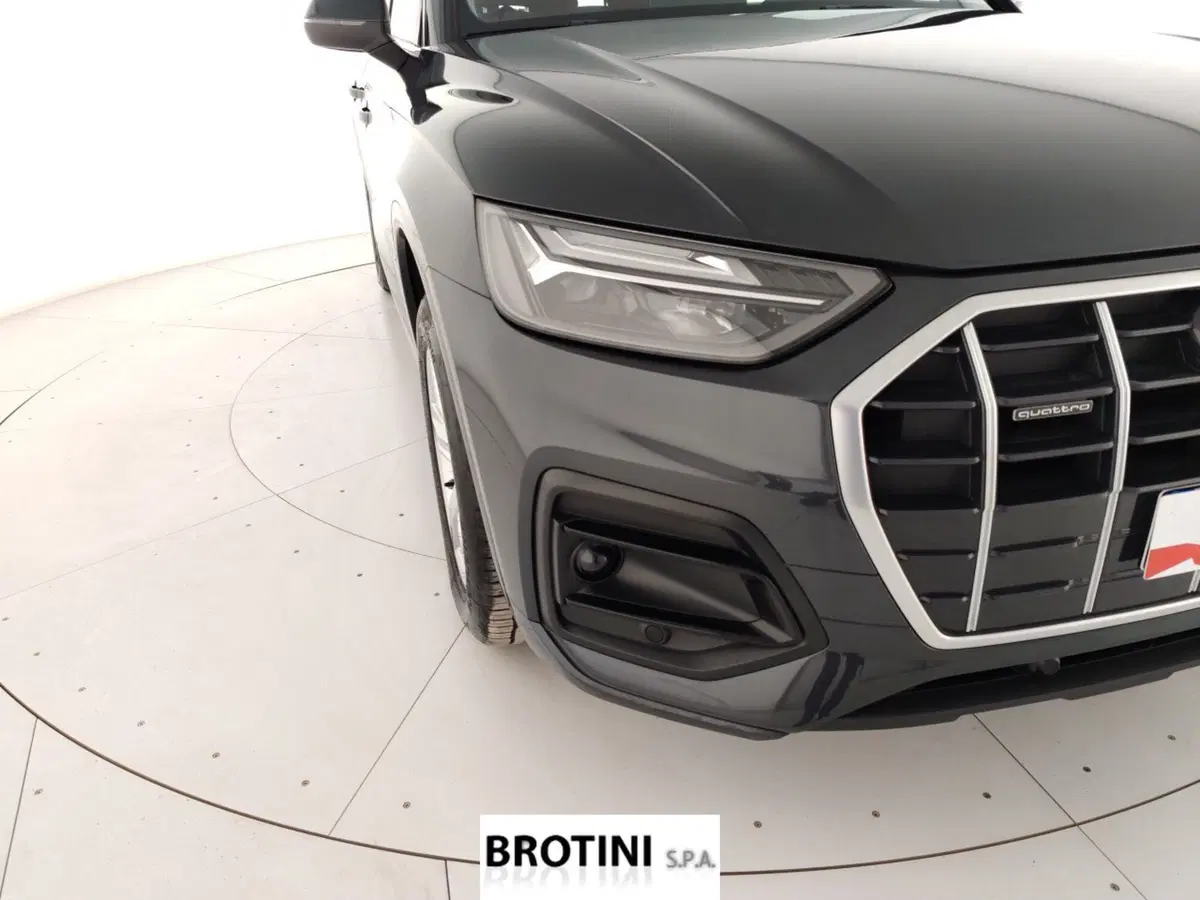 Audi Q4 Sportback usata a Massa-Carrara (5)