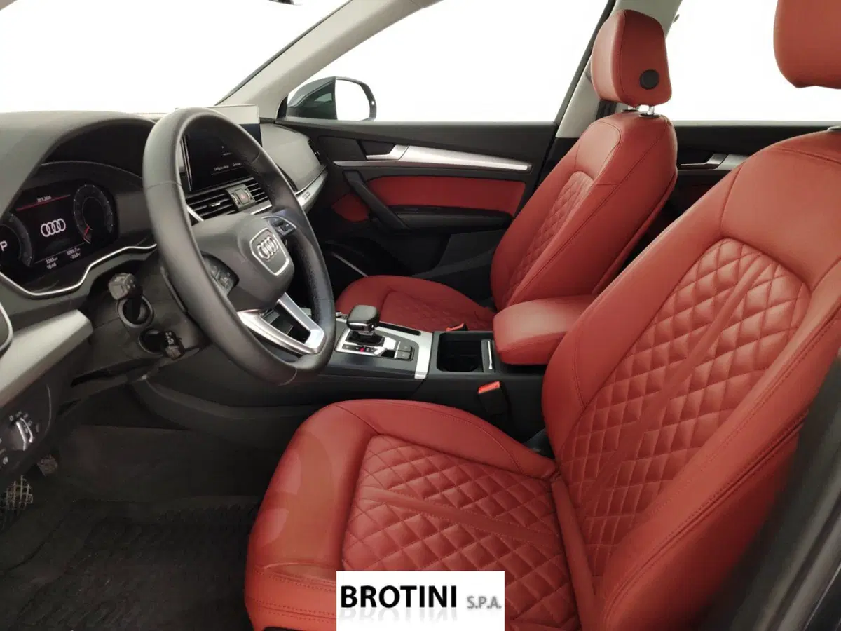 Audi Q4 Sportback usata a Massa-Carrara (8)