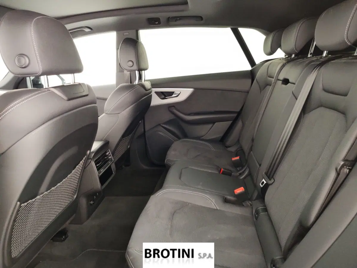 Audi Q8 Sportback usata a Massa-Carrara (10)