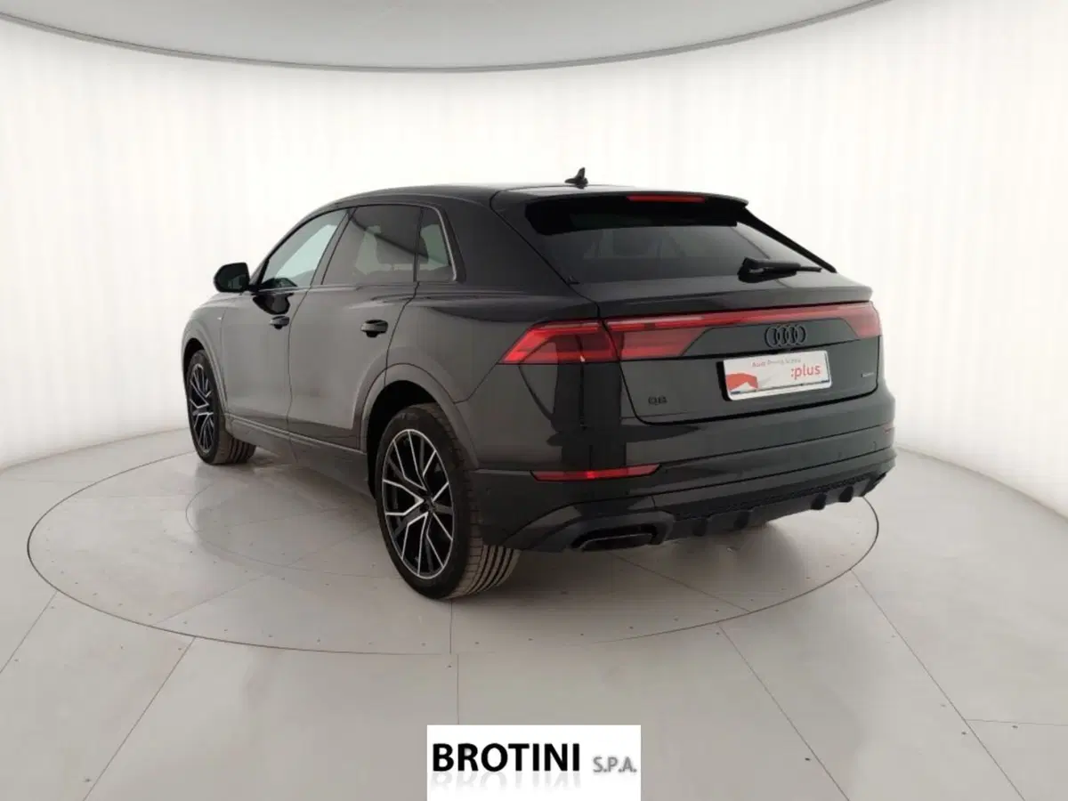 Audi Q8 Sportback usata a Massa-Carrara (2)