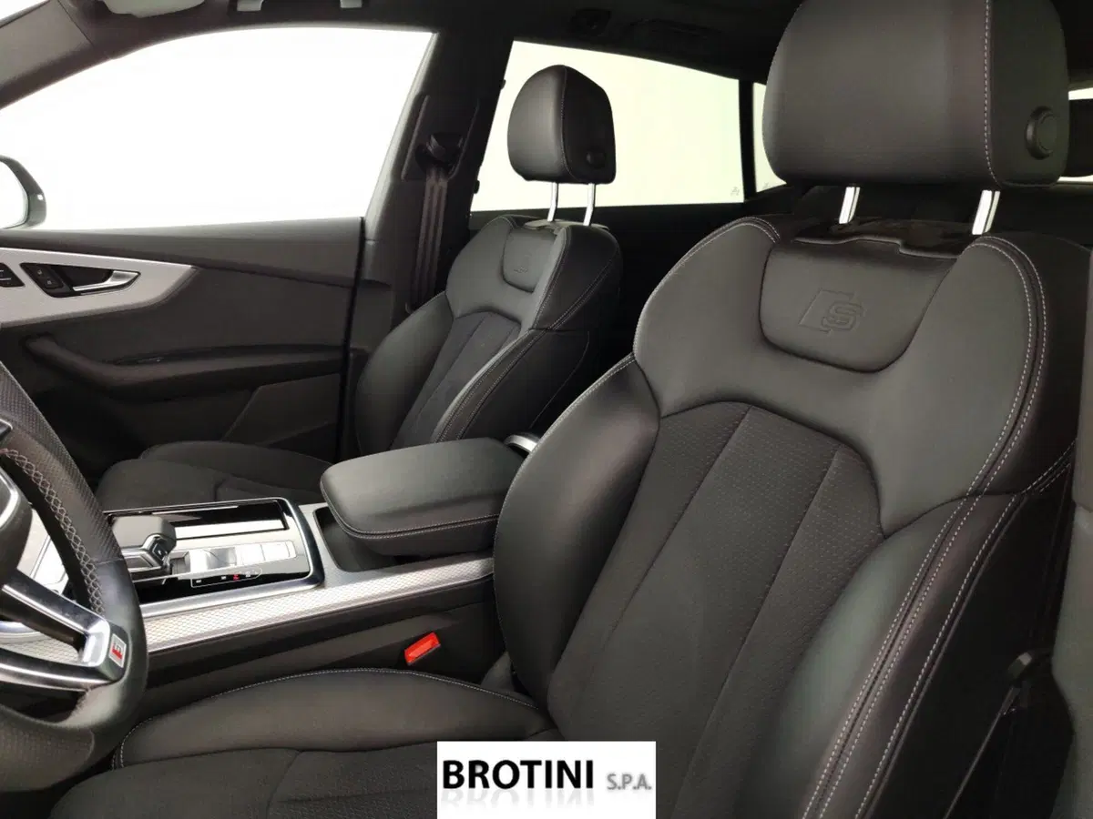 Audi Q8 Sportback usata a Massa-Carrara (8)