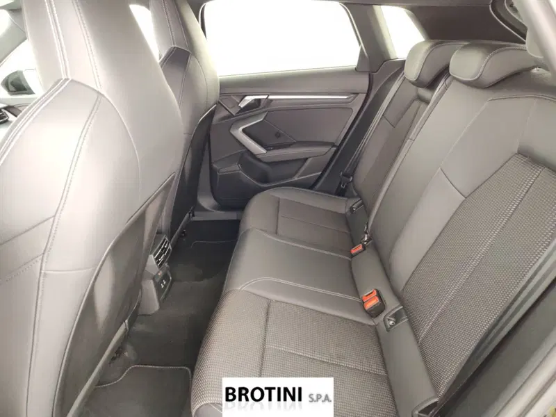 Audi A3 Sportback usata a Massa-Carrara (10)