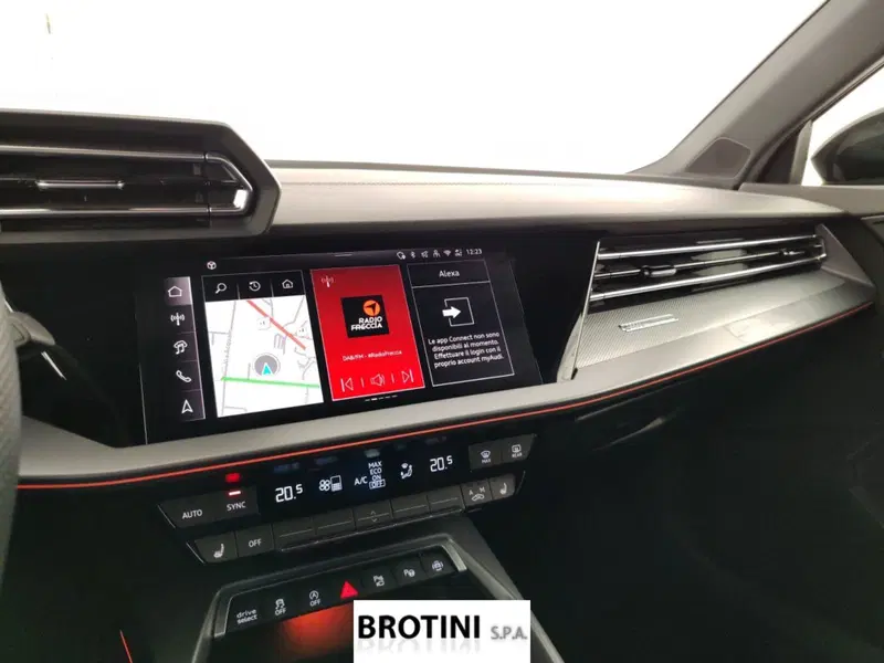 Audi A3 Sportback usata a Massa-Carrara (12)