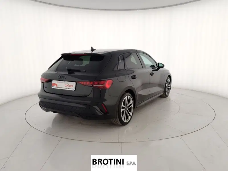 Audi A3 Sportback usata a Massa-Carrara (3)