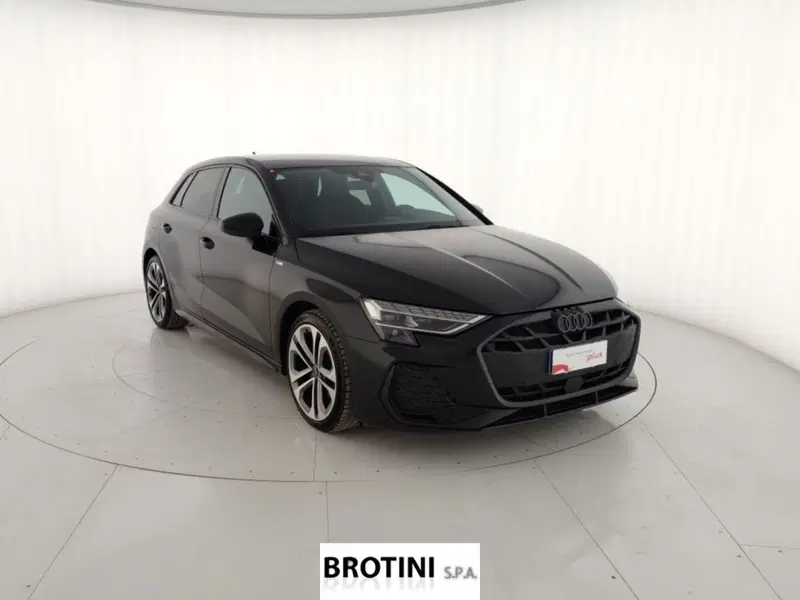 Audi A3 Sportback usata a Massa-Carrara (4)