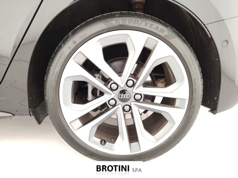 Audi A3 Sportback usata a Massa-Carrara (6)